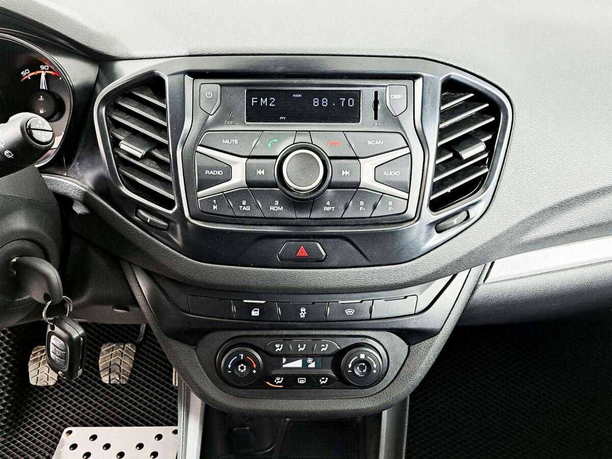 Б/У Лада (ВАЗ) Веста 2019 года. Фото: #9