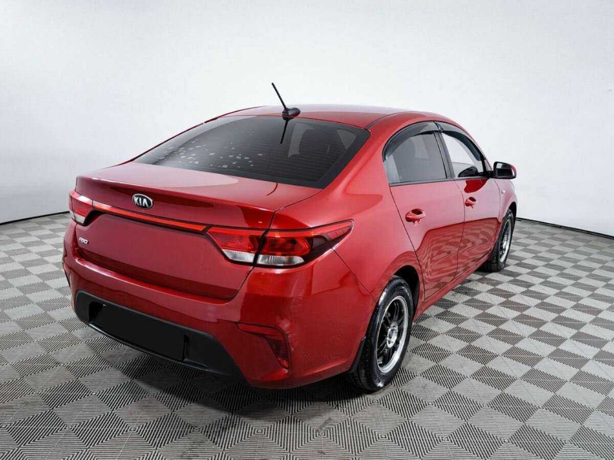 Б/У Киа Рио 2018 года. Фото: #3