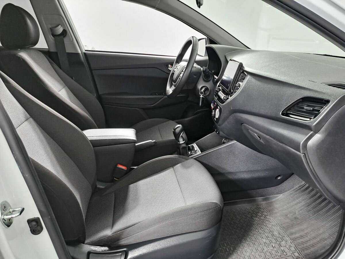 Hyundai Solaris 2021 года с пробегом. Фото: #9