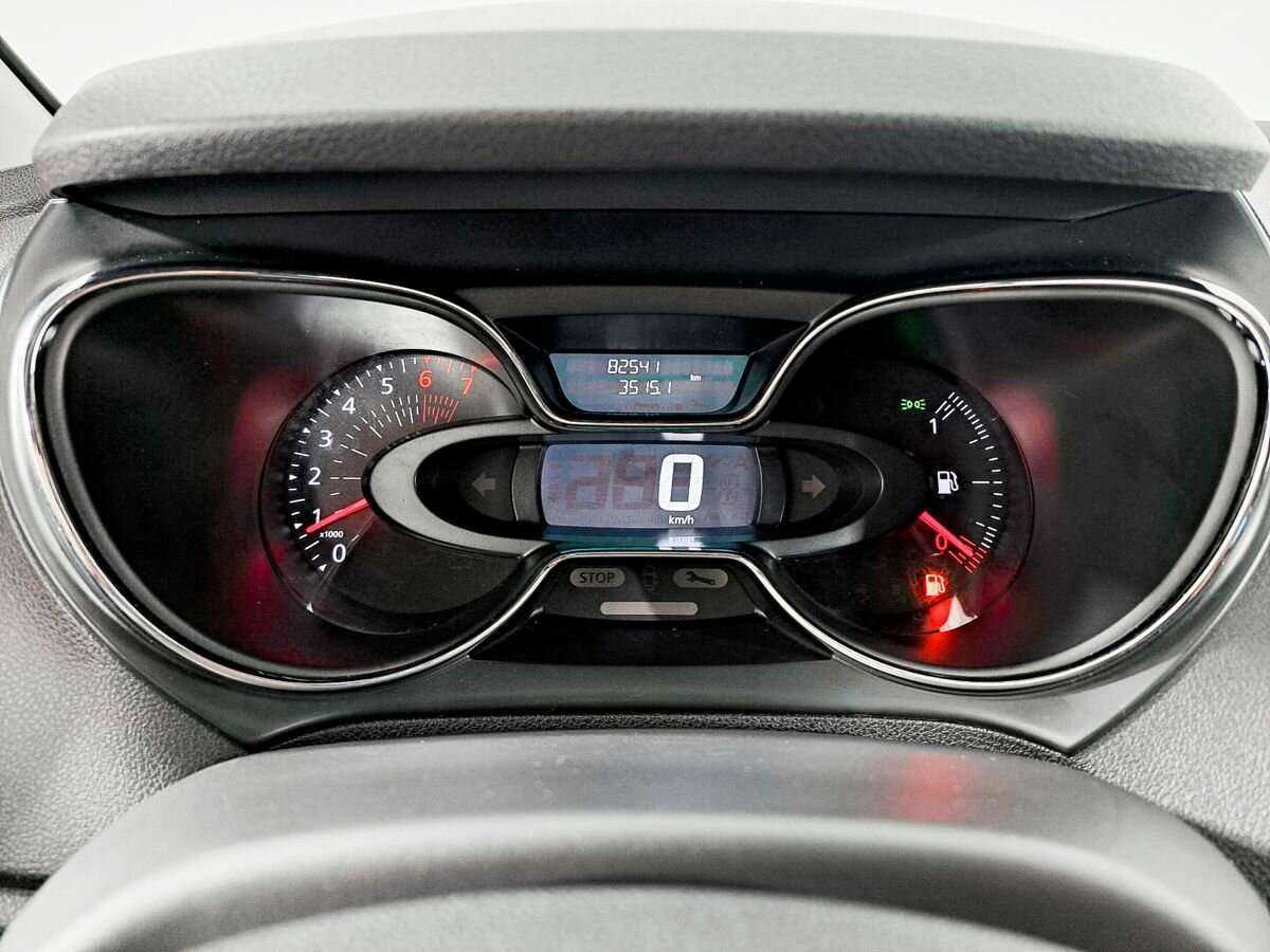 Б/У Рено Каптюр 2017 года. Фото: #12