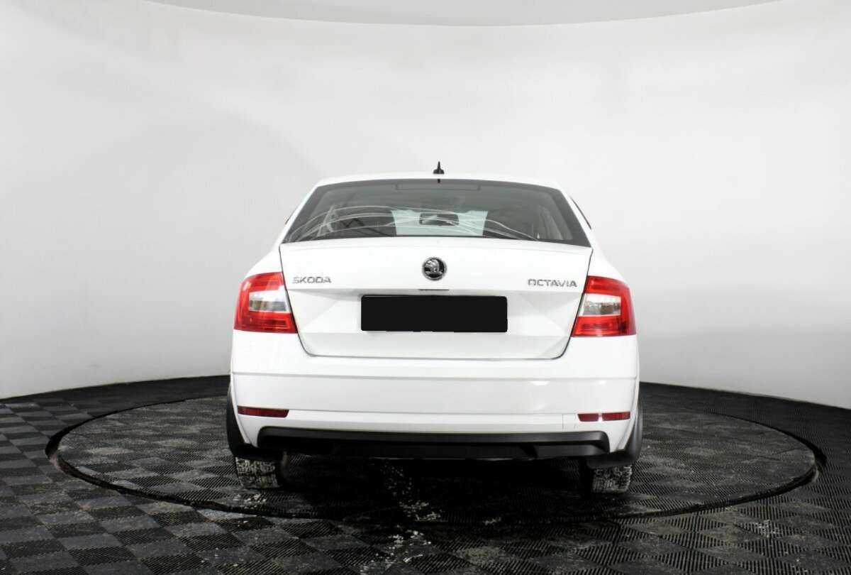 Б/У Шкода Октавия 2017 года. Фото: #5