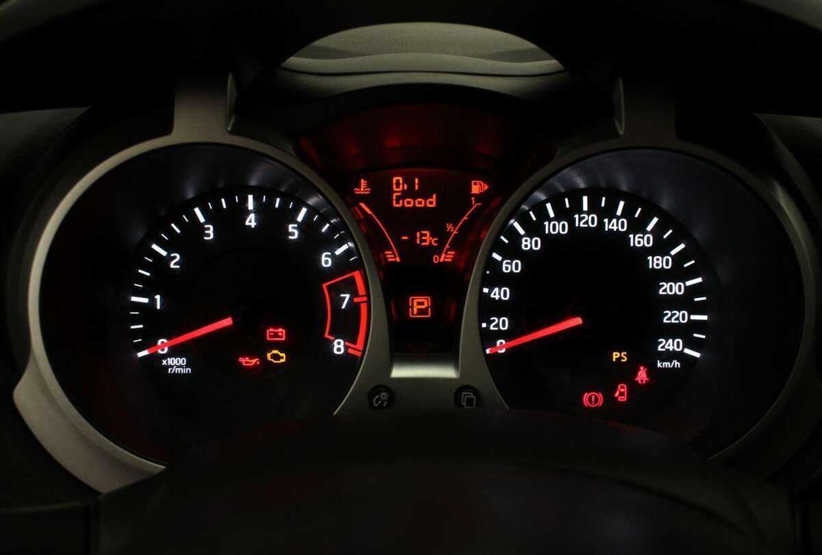 Б/У Ниссан Жук 2012 года. Фото: #7