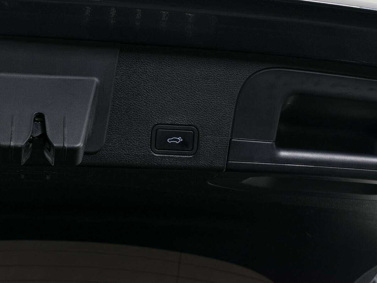 Geely Tugella 2022 года с пробегом. Фото: #5