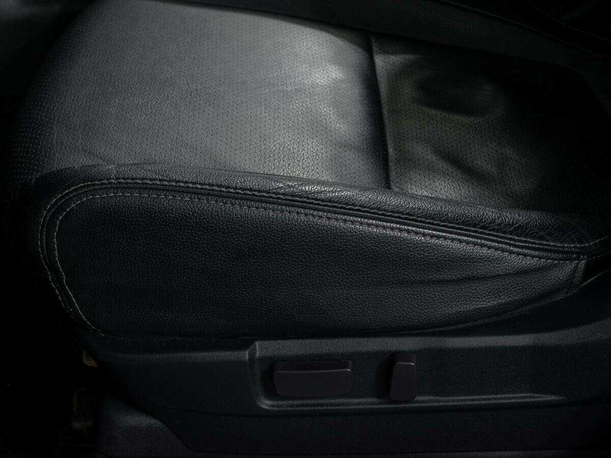 Б/У Митсубиши Оутлэндер 2013 года. Фото: #16