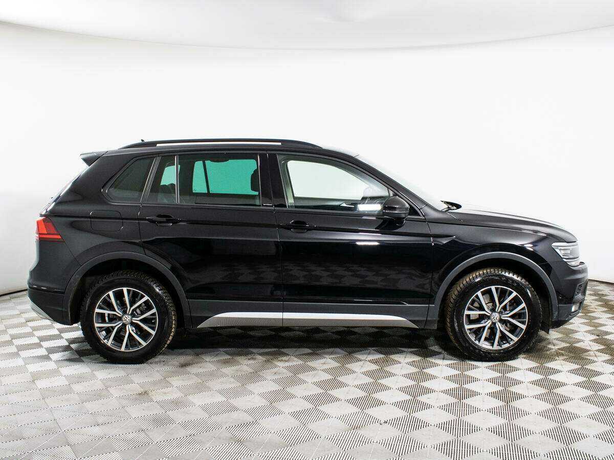 Volkswagen Tiguan 2018 года с пробегом. Фото: #3