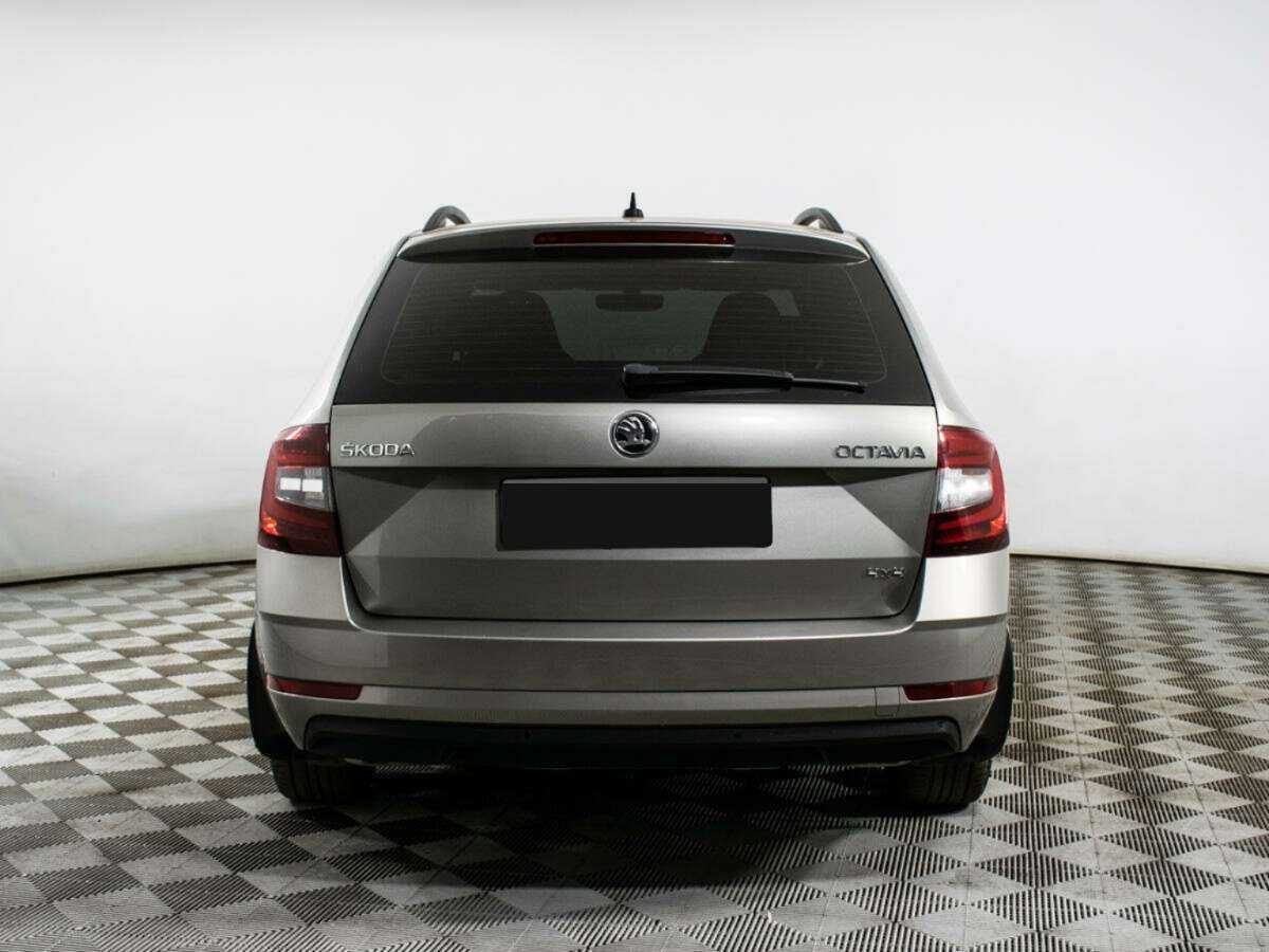 Skoda Octavia 2018 года с пробегом. Фото: #4