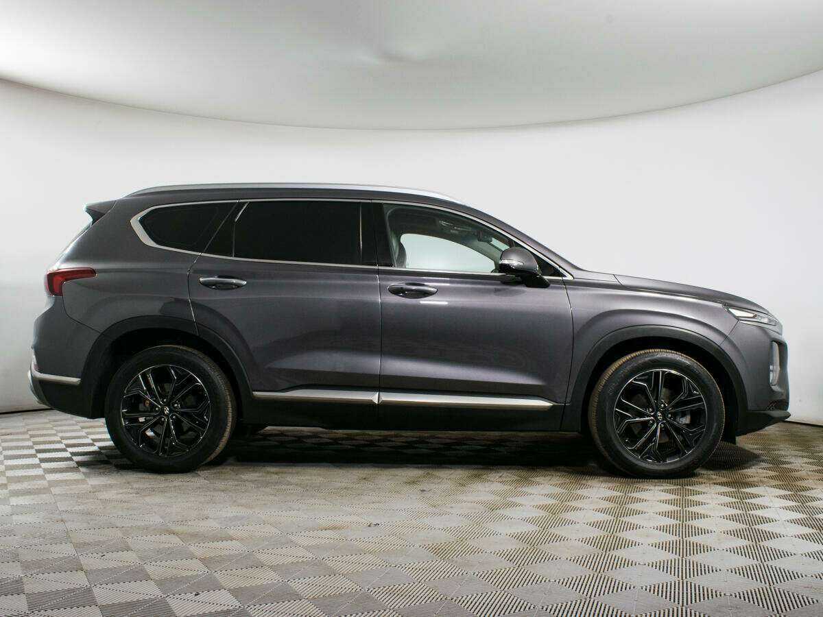 Hyundai Santa Fe 2018 года с пробегом. Фото: #3