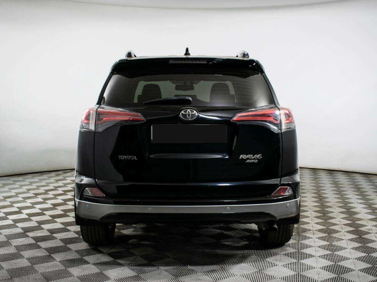 Toyota RAV4 2017 года с пробегом. Фото: #4