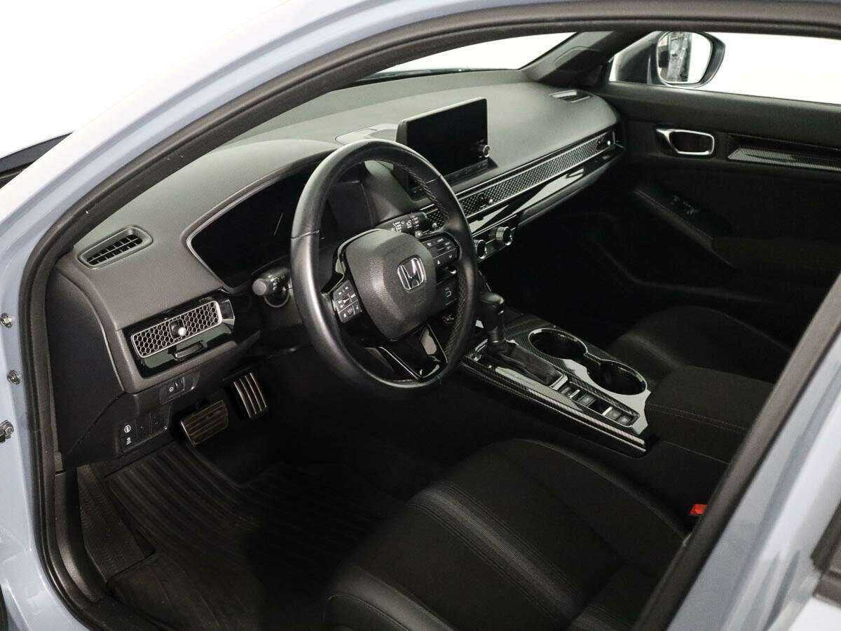 Honda Civic 2022 года с пробегом. Фото: #7