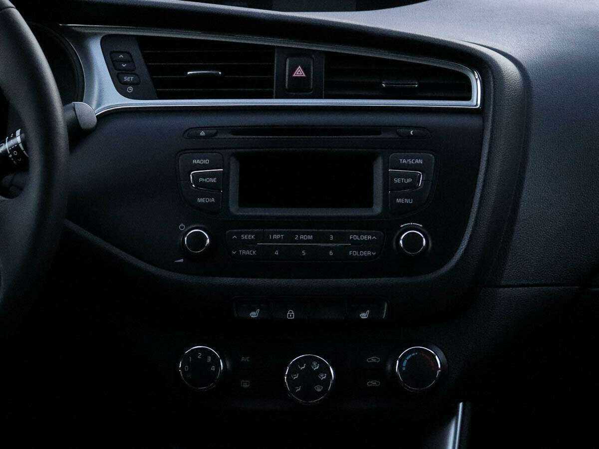 Б/У Киа Сид 2018 года. Фото: #9