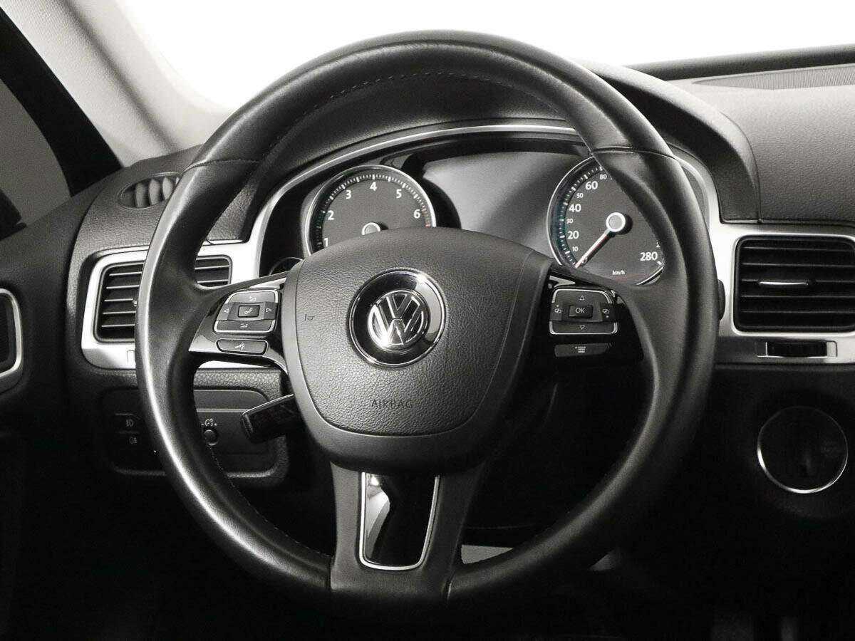 Volkswagen Touareg 2012 года с пробегом. Фото: #11