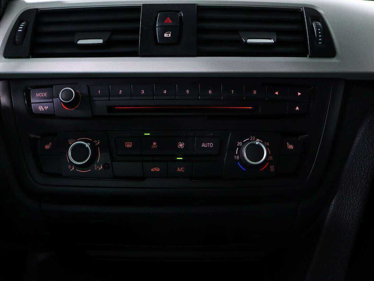 BMW 3 серии 2013 года с пробегом. Фото: #13