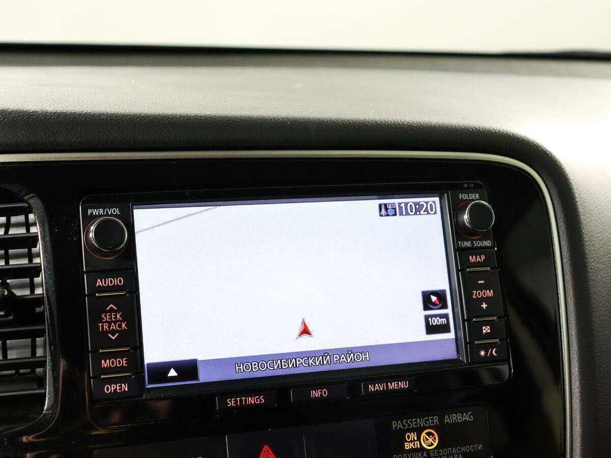 Б/У Митсубиши Оутлэндер 2013 года. Фото: #12