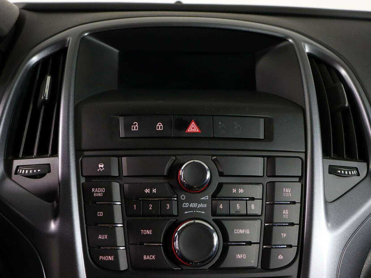 Б/У Опель Астра 2014 года. Фото: #18