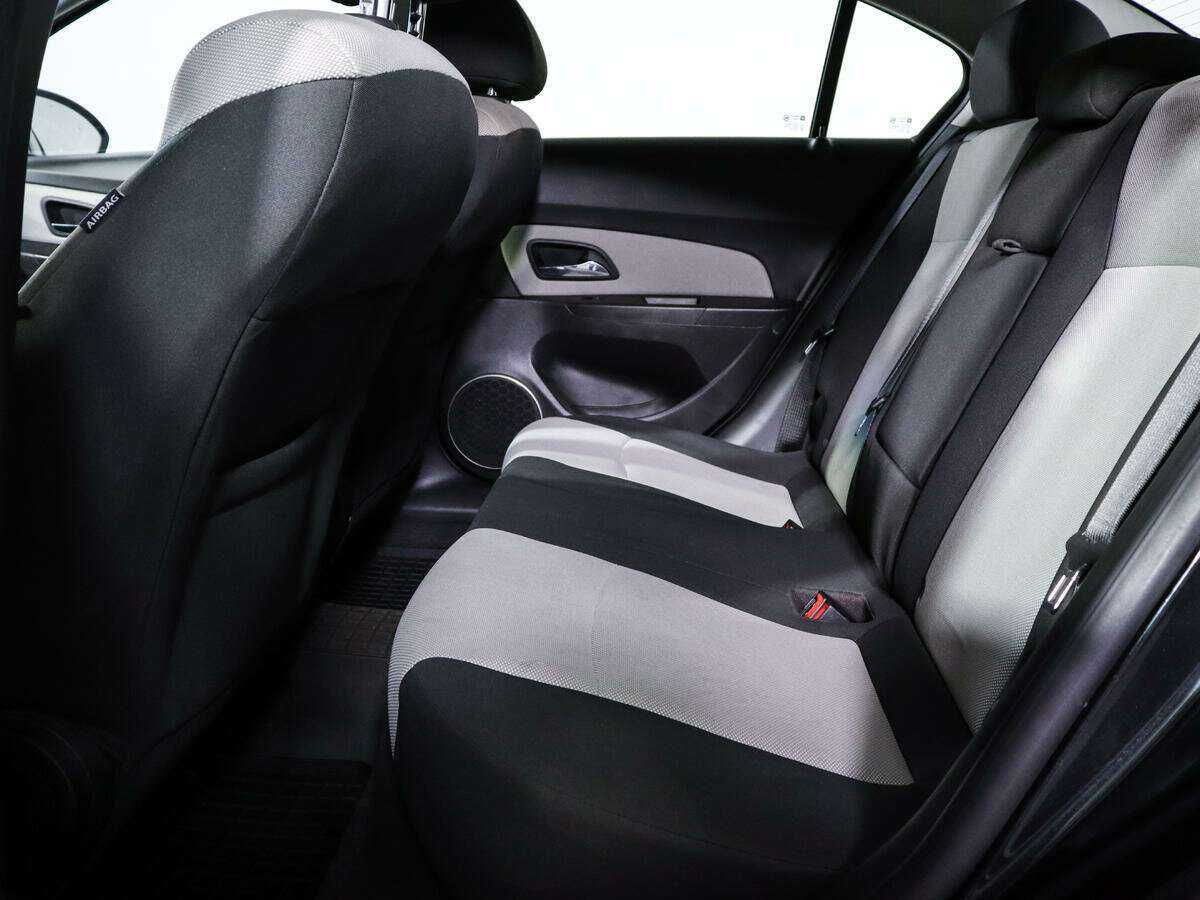 Б/У Шевроле Круз 2013 года. Фото: #6