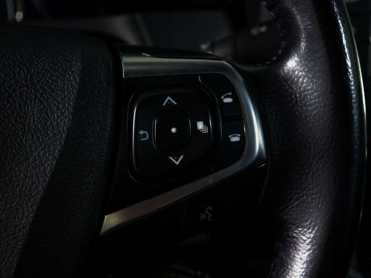 Toyota Camry 2017 года с пробегом. Фото: #19