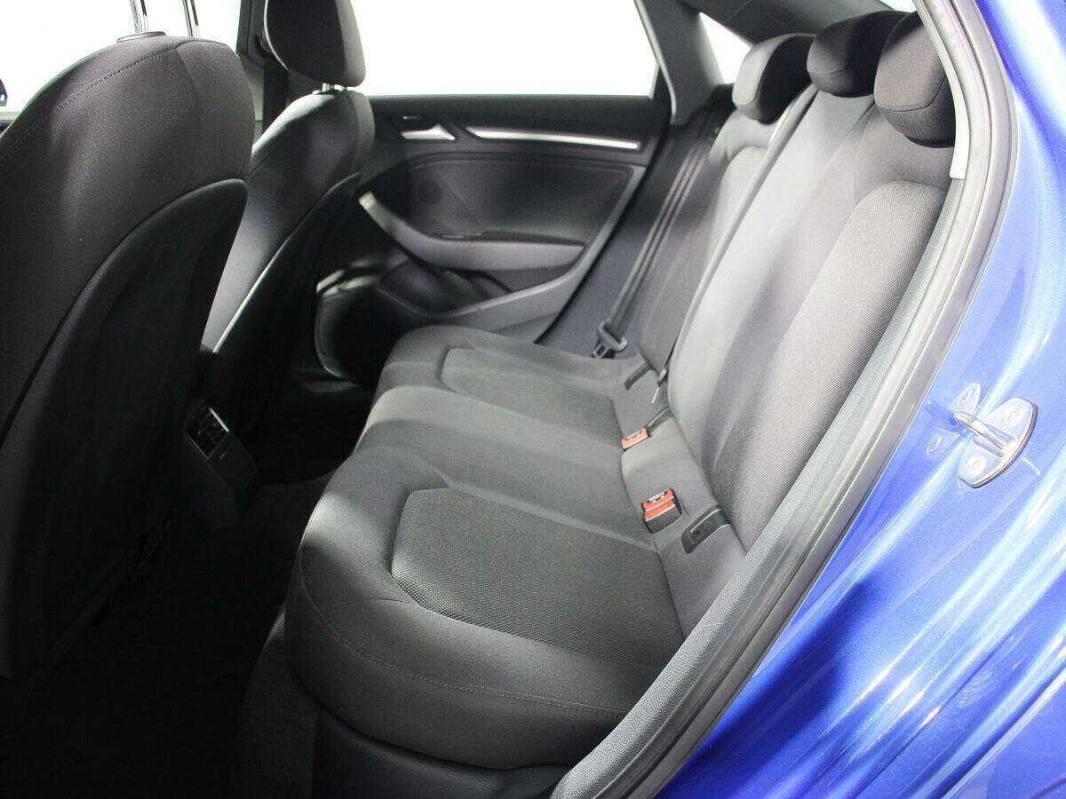 Audi A3 2019 года с пробегом. Фото: #8