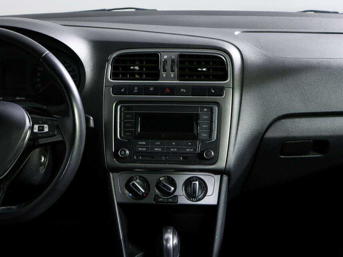 Б/У Фольксваген Поло 2019 года. Фото: #11