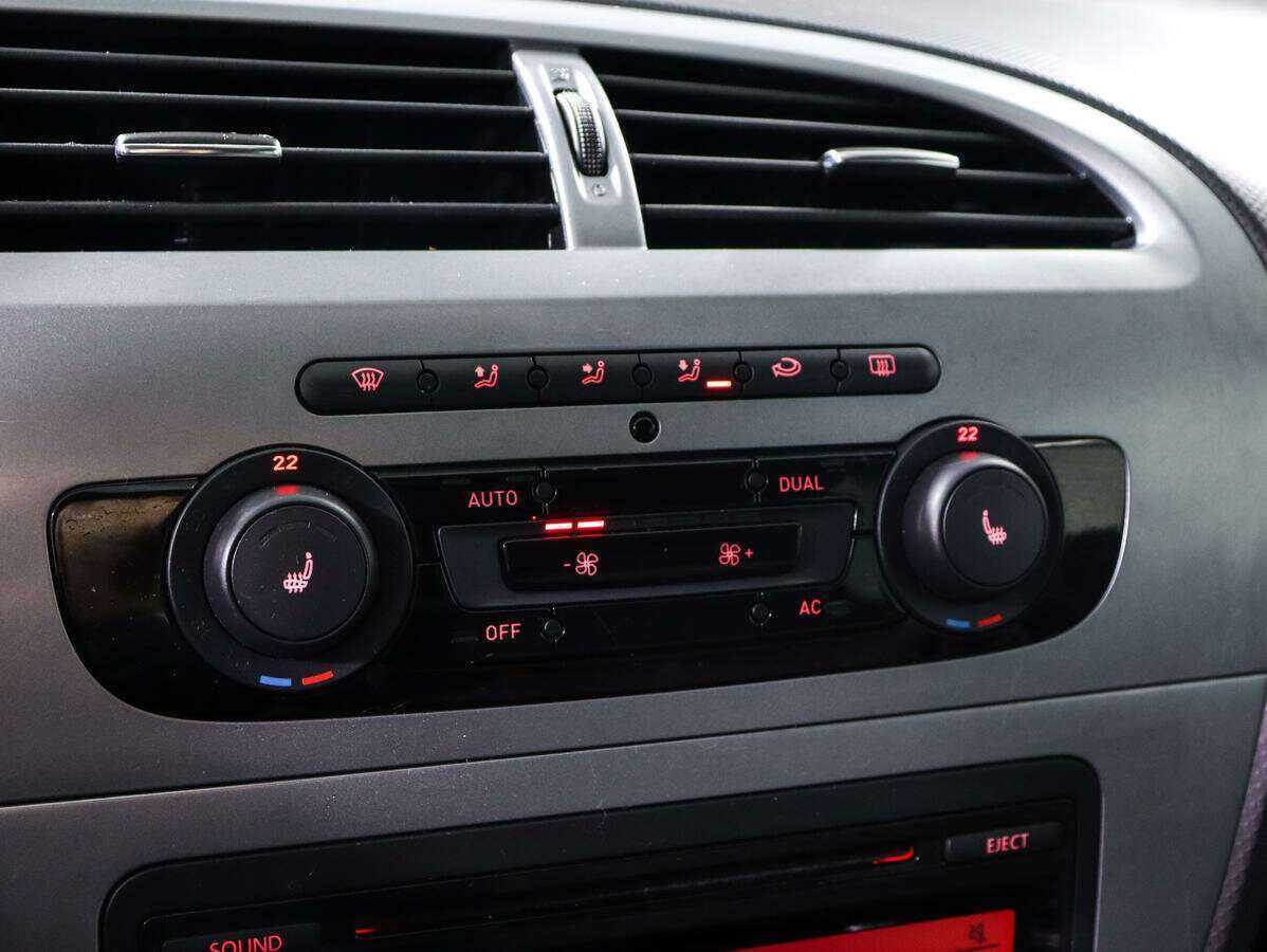 Б/У Сеат Леон 2012 года. Фото: #14