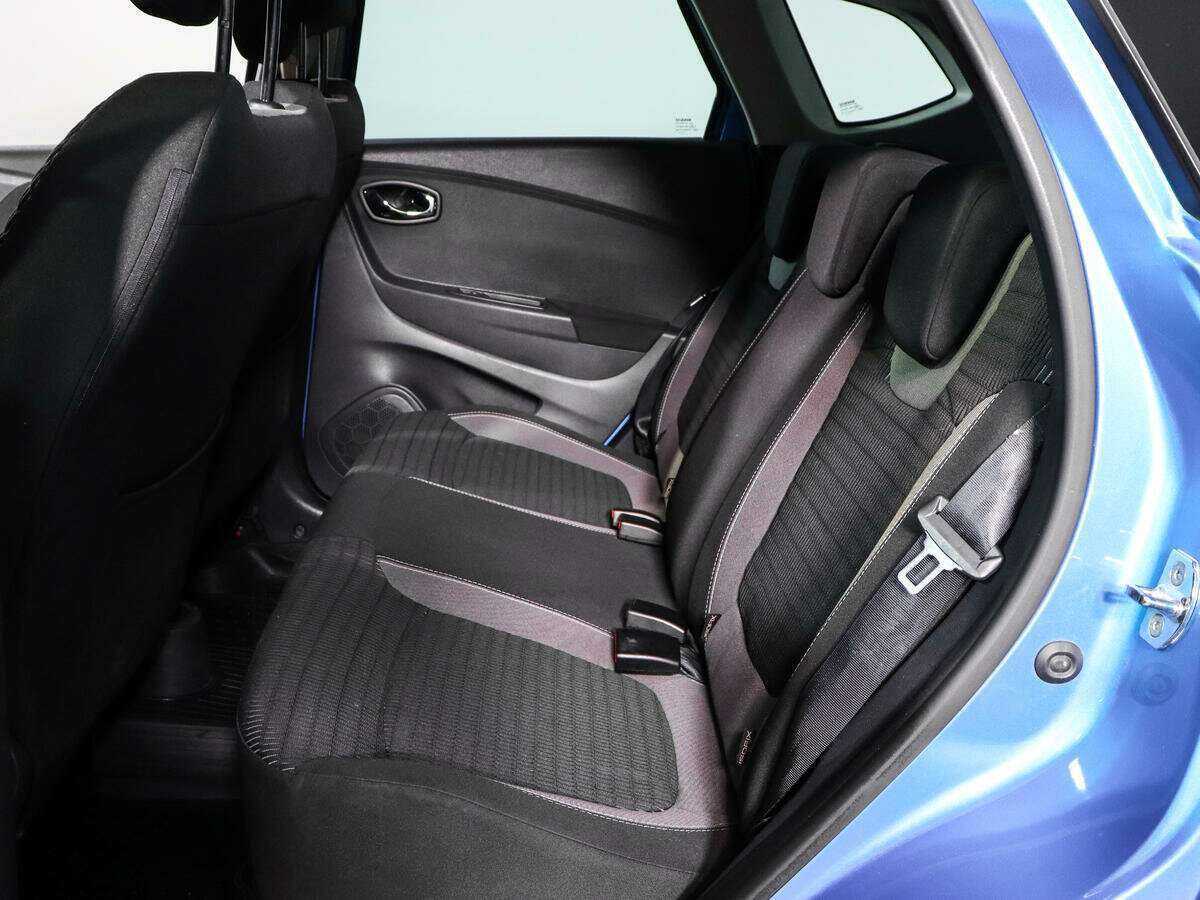 Б/У Рено Каптюр 2017 года. Фото: #7