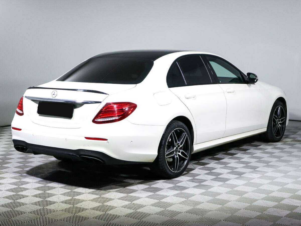 Mercedes-Benz E-Класс 2017 года с пробегом. Фото: #3