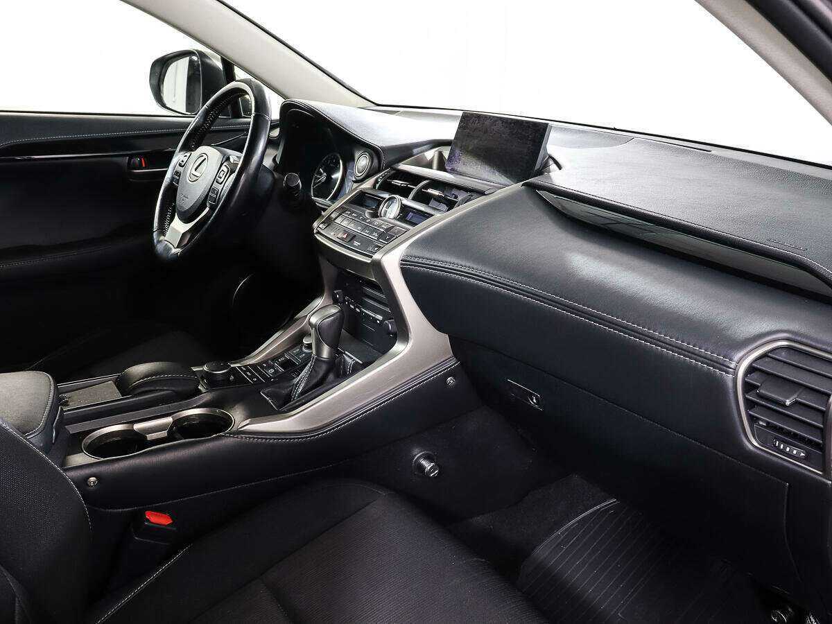 Lexus NX 2015 года с пробегом. Фото: #8