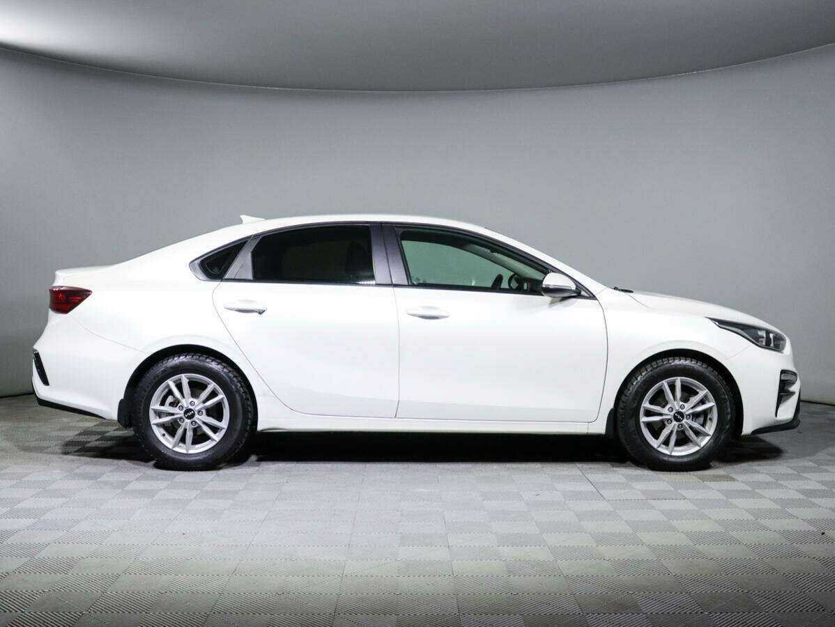 Б/У Киа Церато 2019 года. Фото: #3