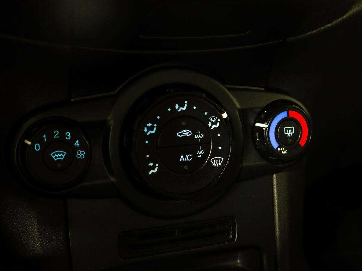 Б/У Форд Фиеста 2017 года. Фото: #16