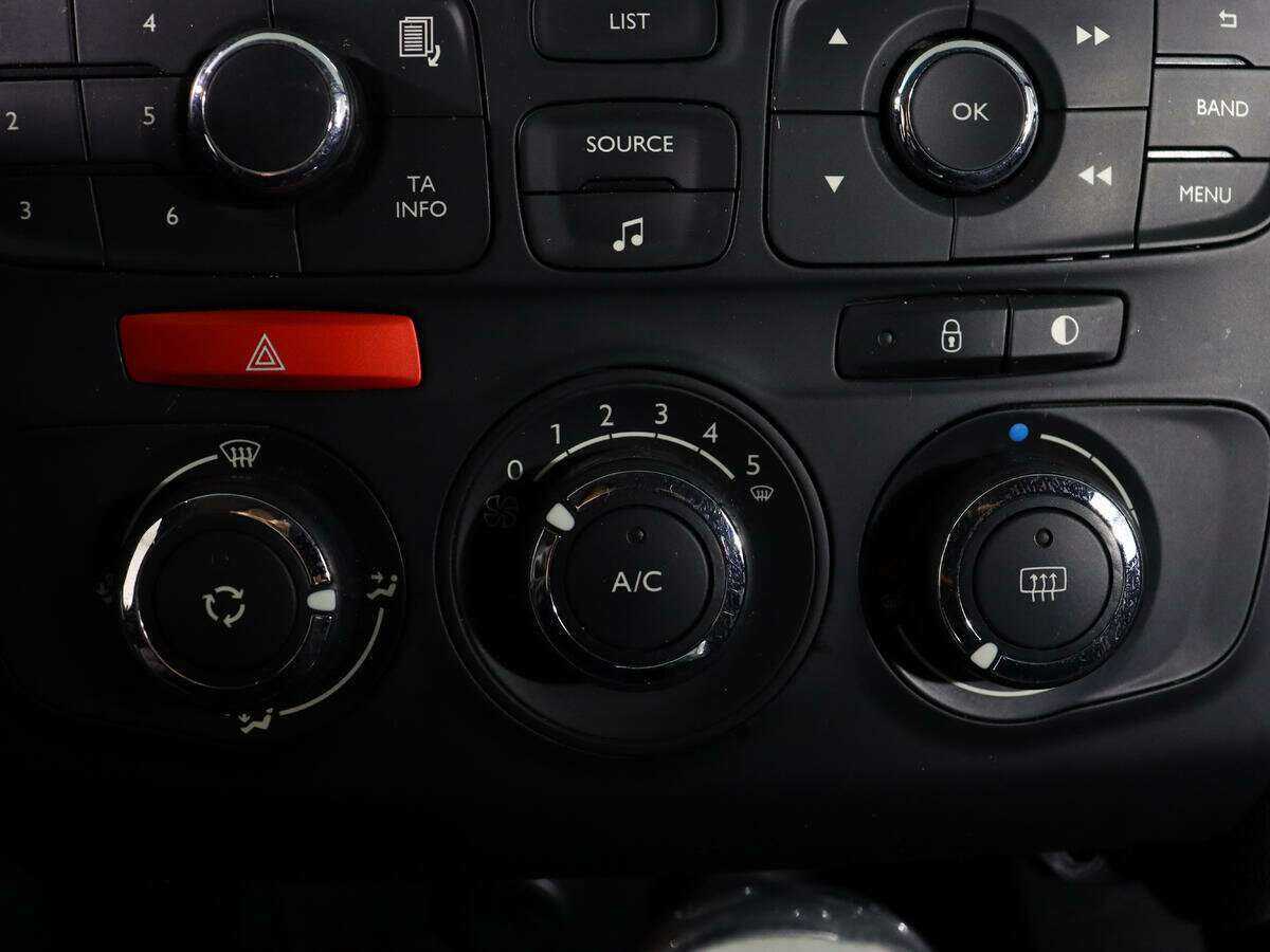 Citroen C4 2013 года с пробегом. Фото: #18