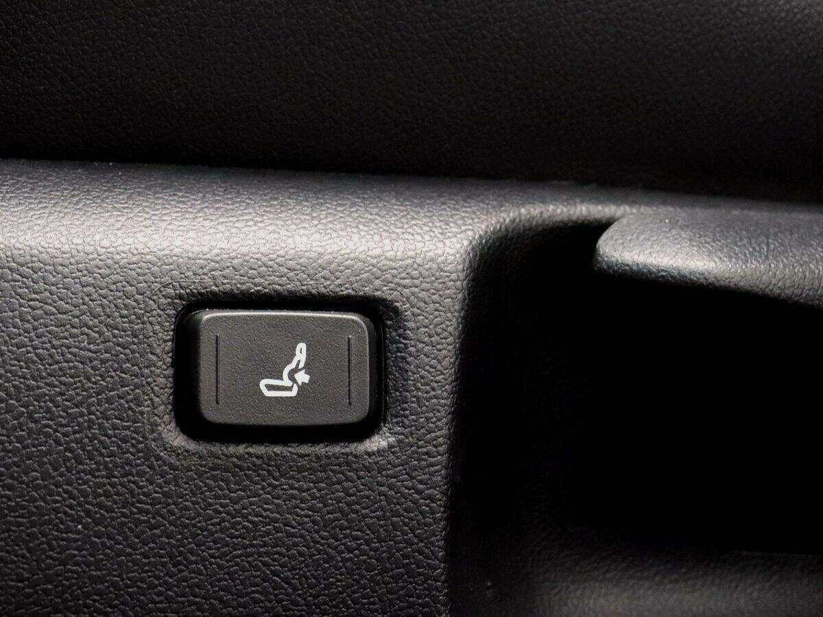 Toyota Corolla 2019 года с пробегом. Фото: #13