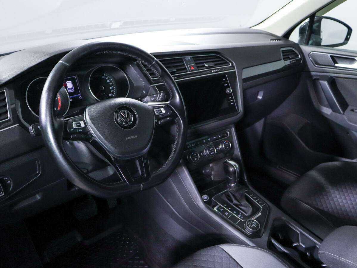 Volkswagen Tiguan 2018 года с пробегом. Фото: #11