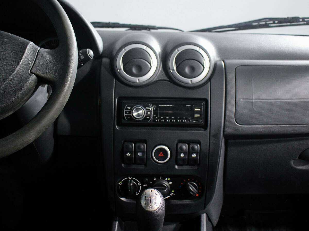 Б/У Лада (ВАЗ) Ларгус 2017 года. Фото: #12