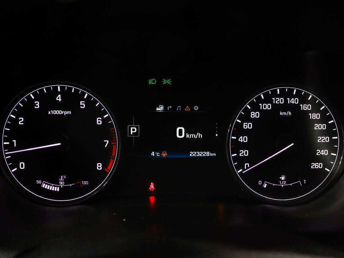 Hyundai Genesis 2014 года с пробегом. Фото: #9