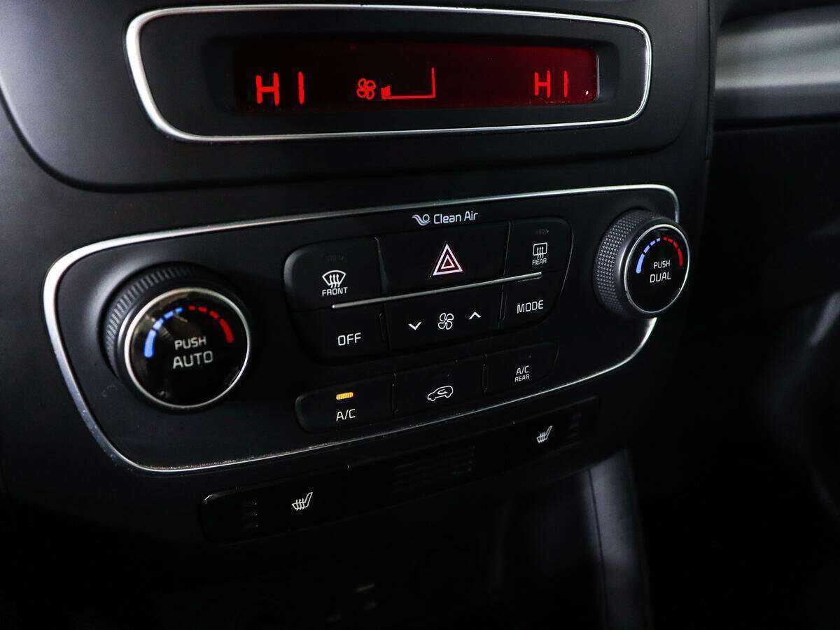 Б/У Киа Соренто 2015 года. Фото: #12