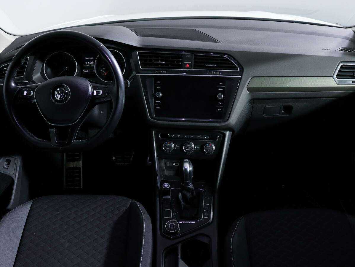 Volkswagen Tiguan 2018 года с пробегом. Фото: #10