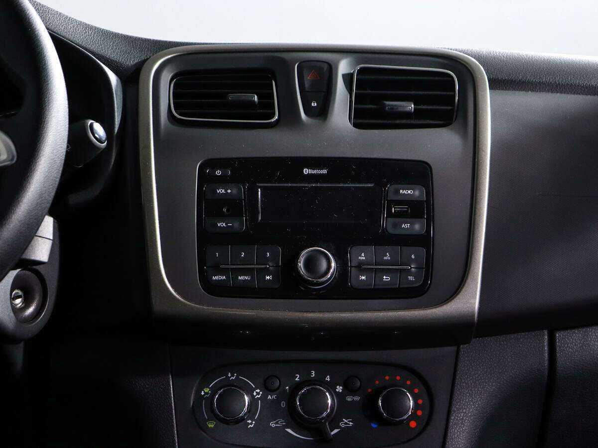 Б/У Рено Сандеро 2020 года. Фото: #10