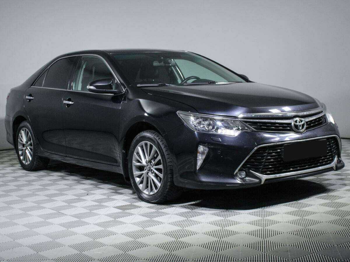 Toyota Camry 2018 года с пробегом. Фото: #2