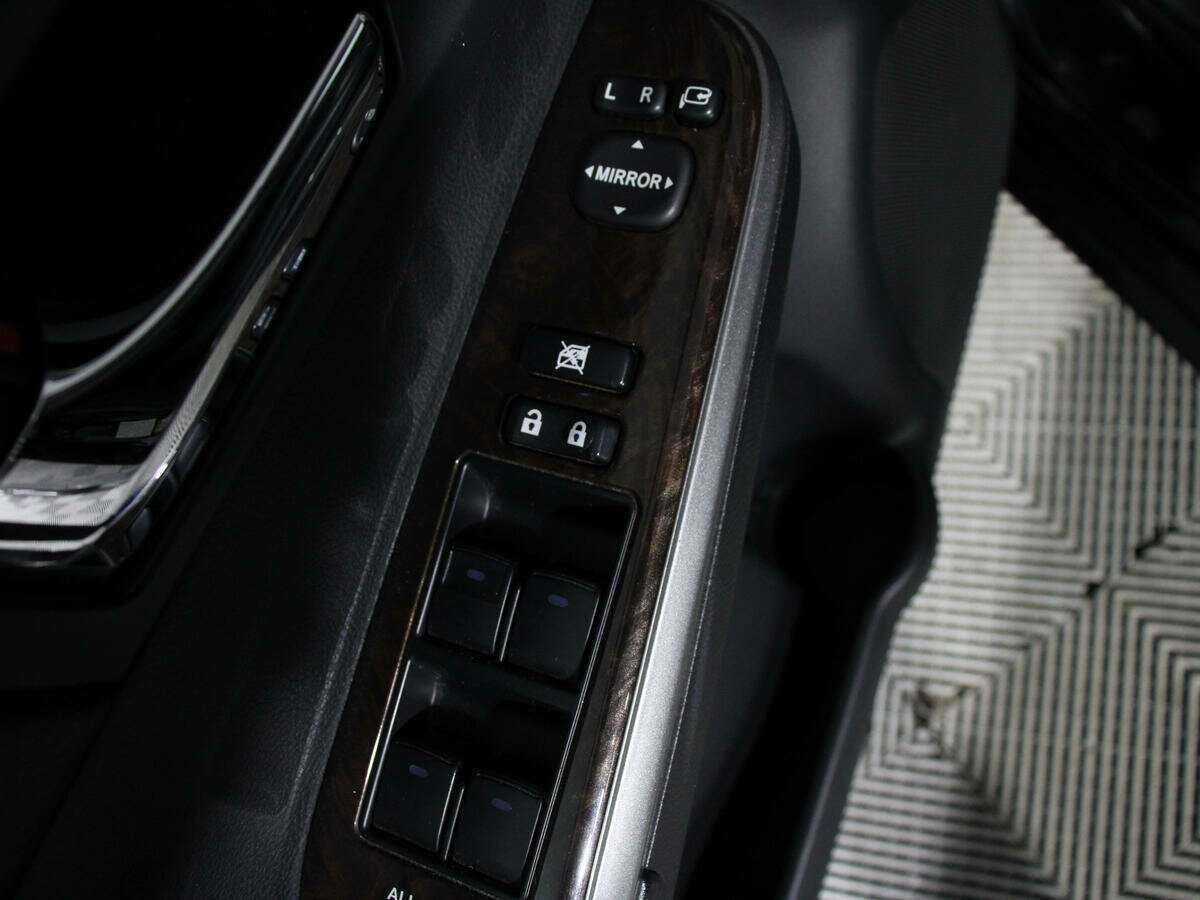 Toyota Camry 2018 года с пробегом. Фото: #17