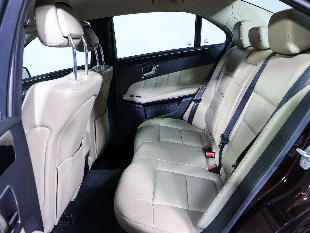 Mercedes-Benz E-Класс 2012 года с пробегом. Фото: #8