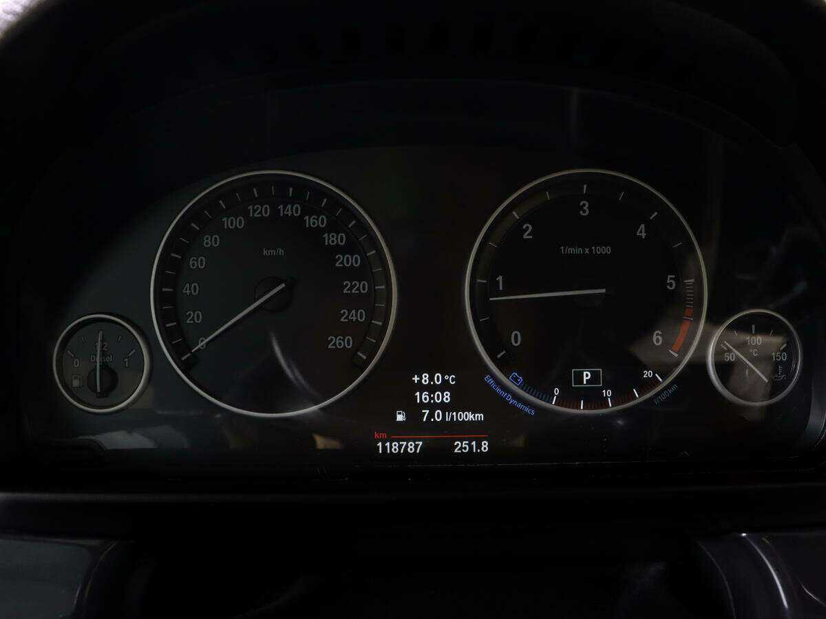 BMW 5 серии 2012 года с пробегом. Фото: #7