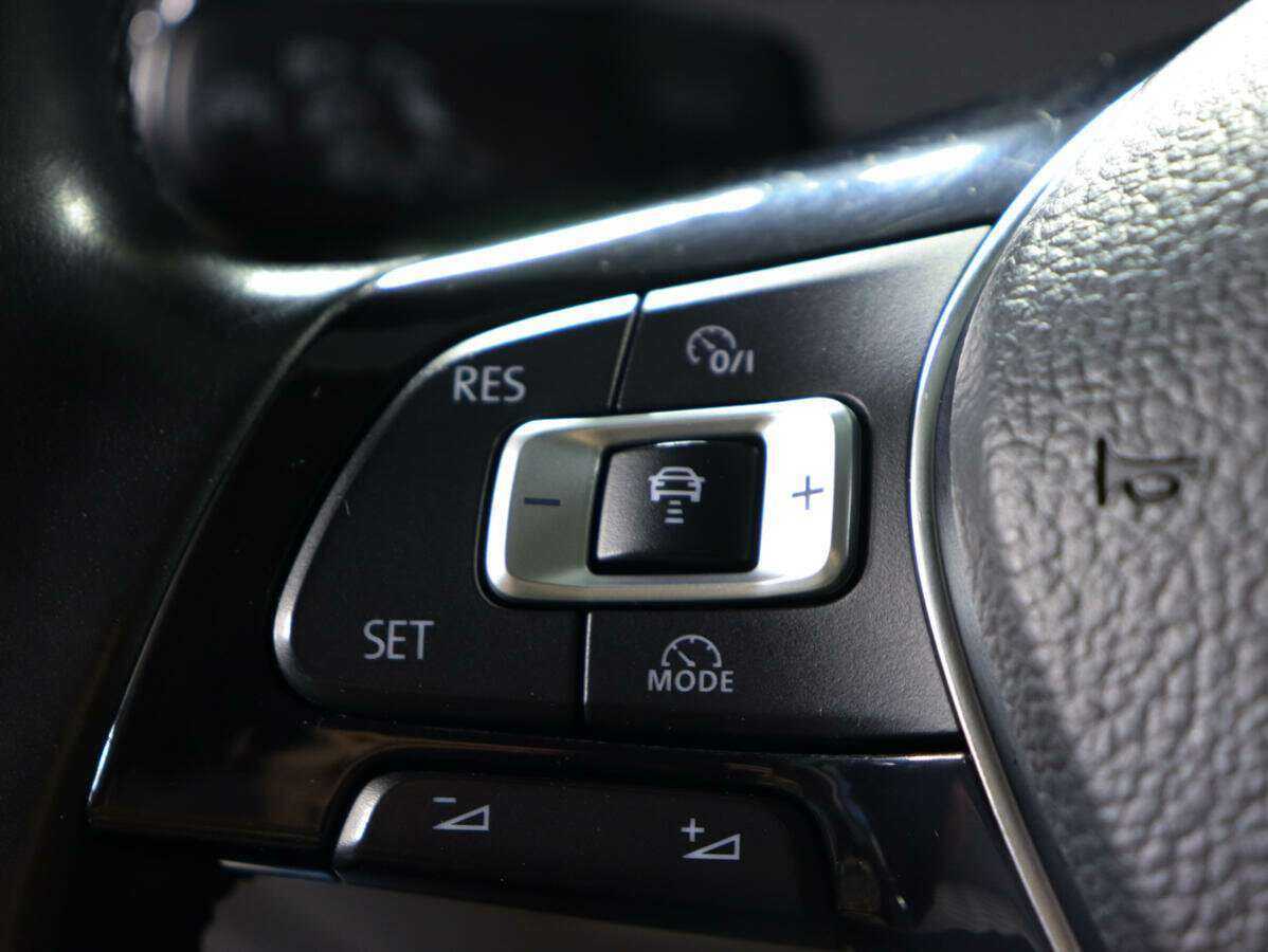 Б/У Фольксваген Гольф 2013 года. Фото: #18