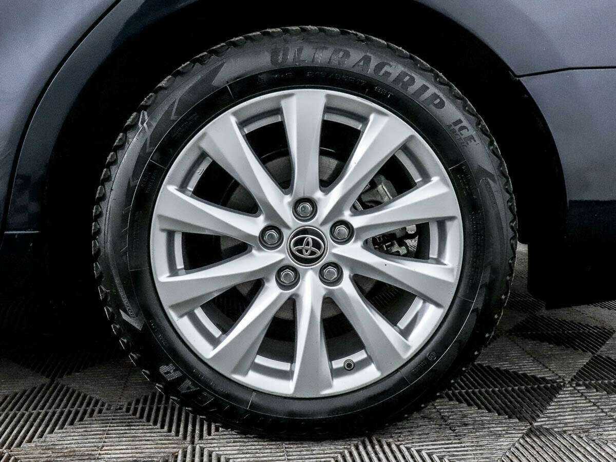 Toyota Camry 2020 года с пробегом. Фото: #10