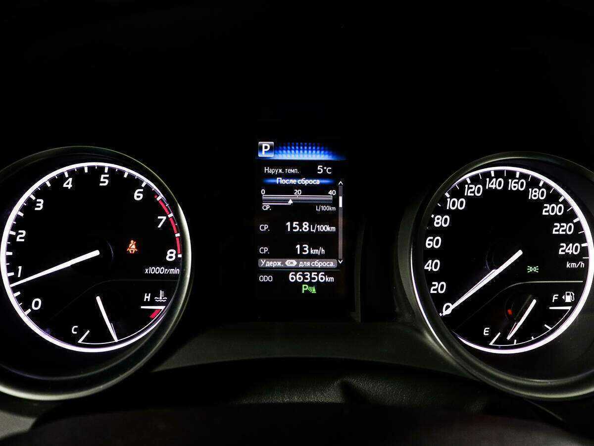 Toyota Camry 2020 года с пробегом. Фото: #10