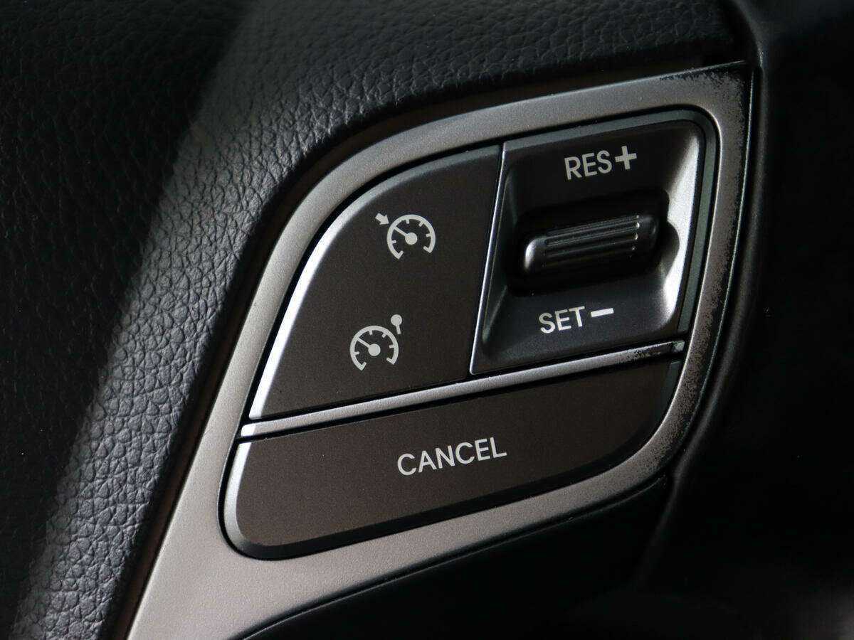 Hyundai Santa Fe 2017 года с пробегом. Фото: #13