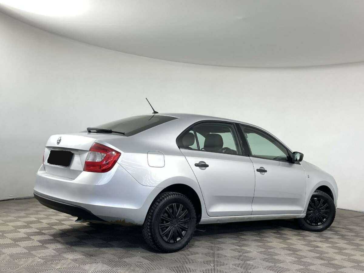 Б/У Шкода Рапид 2016 года. Фото: #4