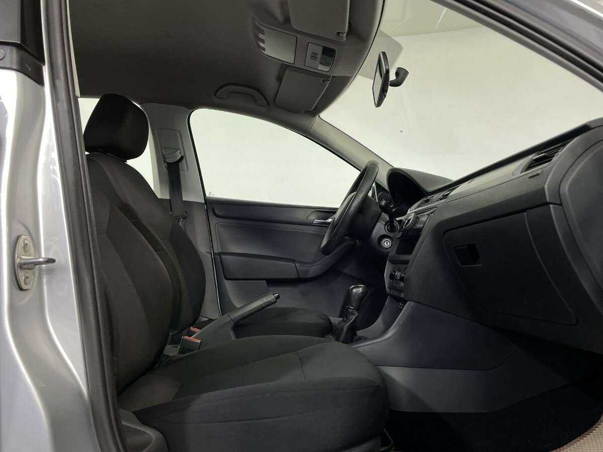 Б/У Шкода Рапид 2016 года. Фото: #12