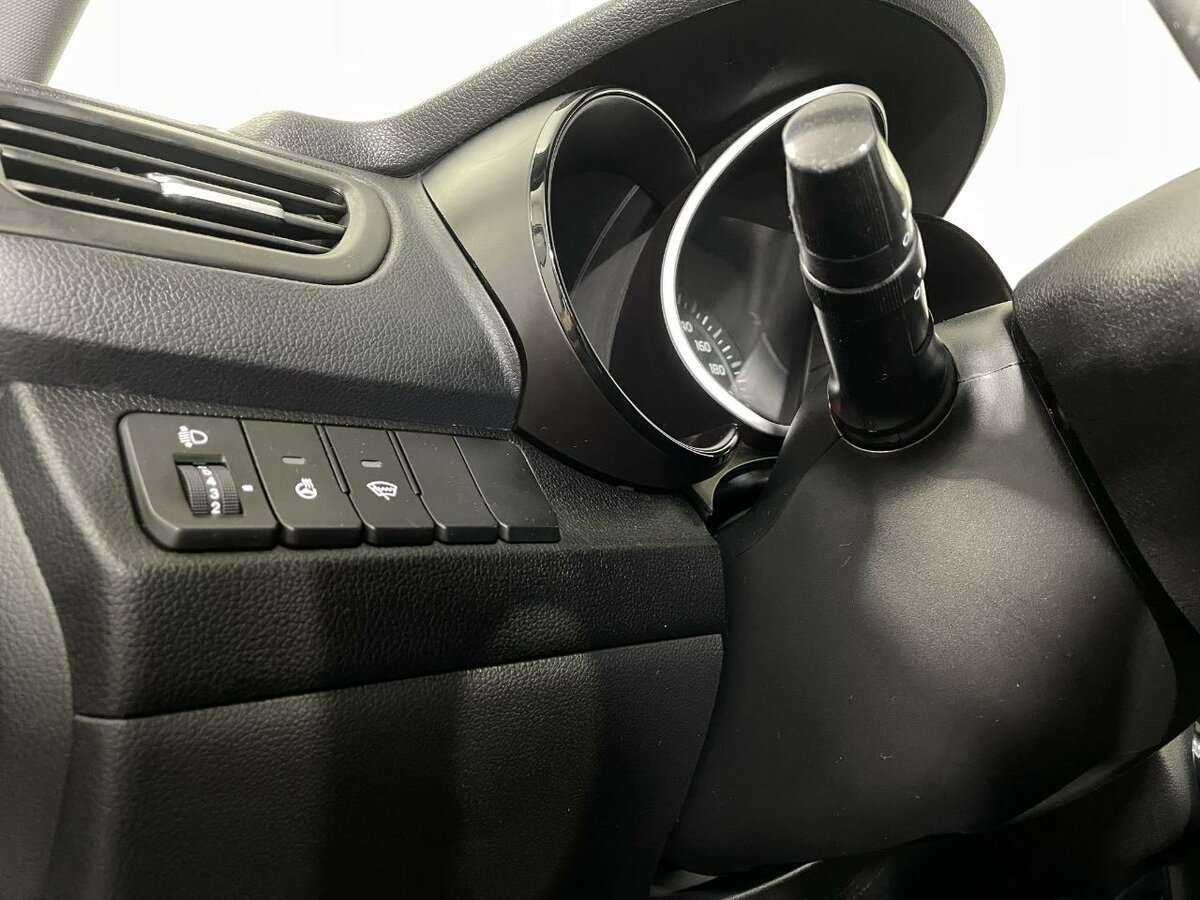 Б/У Киа Рио 2017 года. Фото: #7