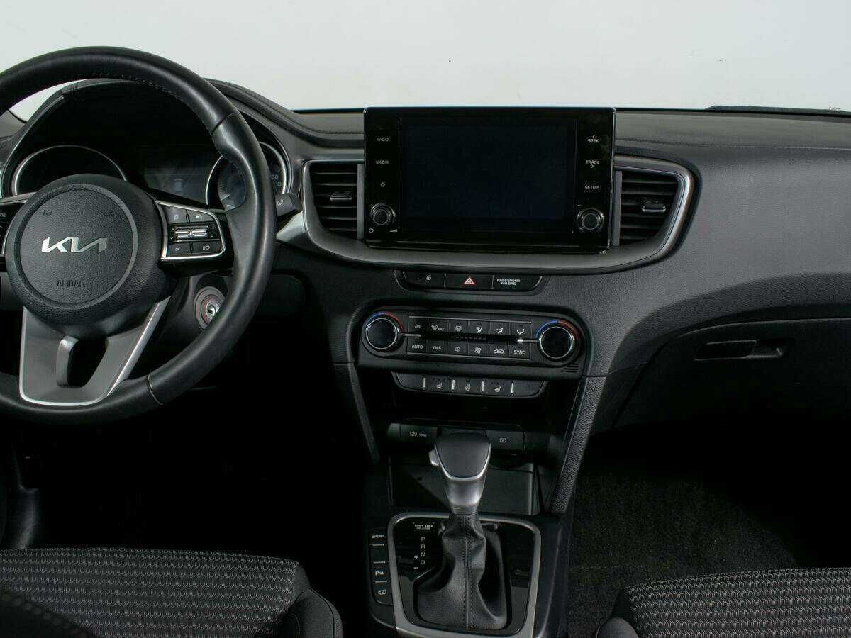 Kia Ceed 2021 года с пробегом. Фото: #7