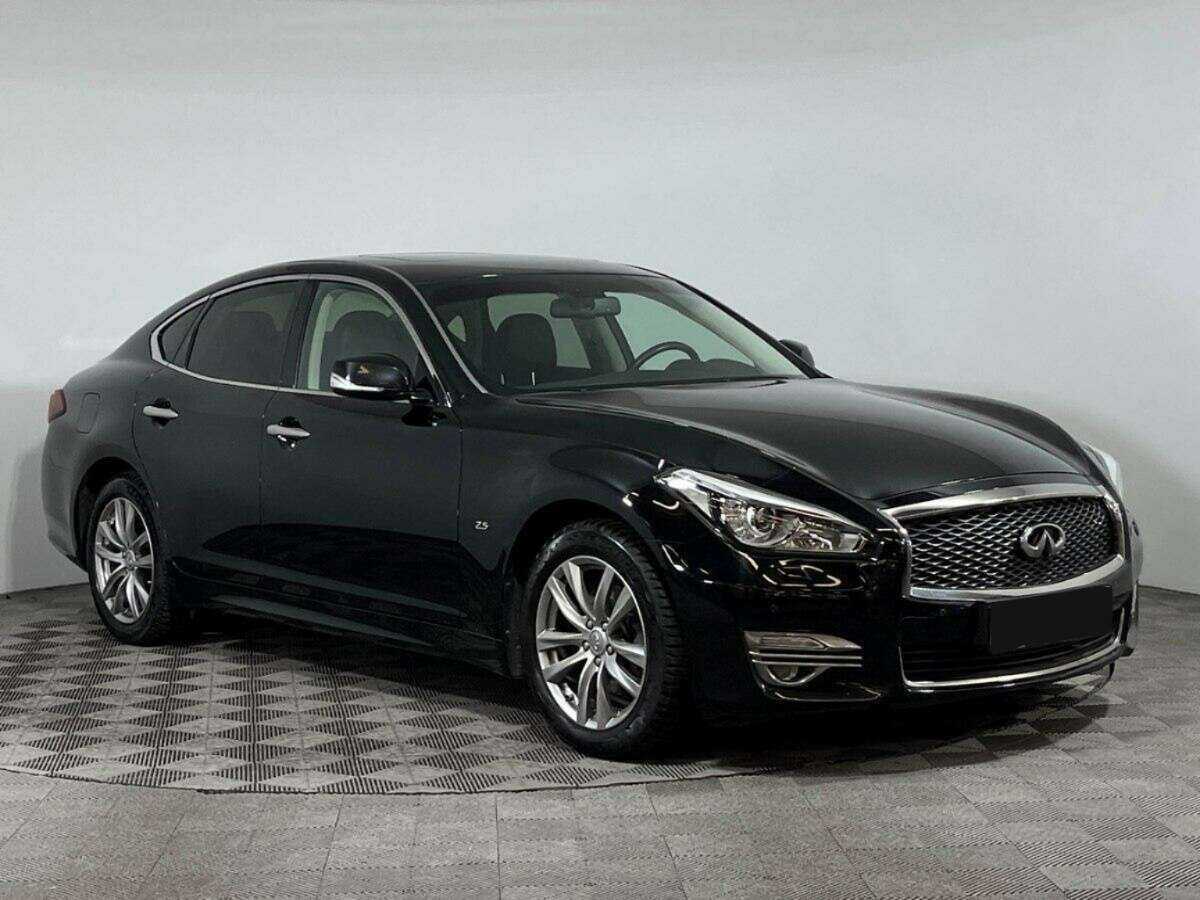 Infiniti Q70 2016 года с пробегом. Фото: #2