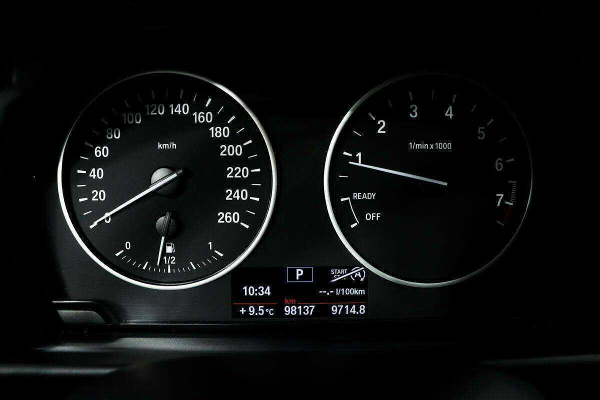 BMW 1 серии 2012 года с пробегом. Фото: #9